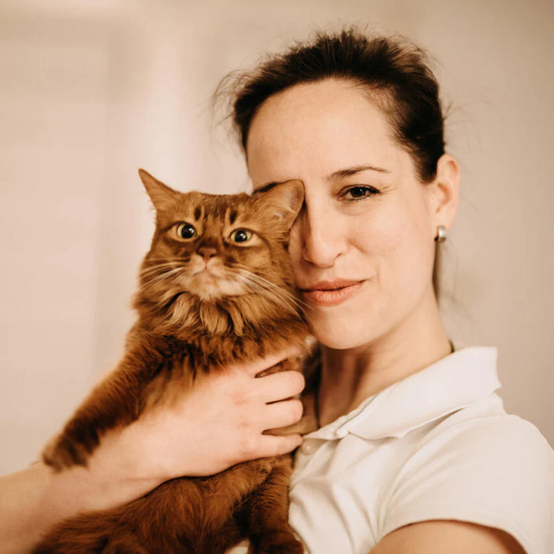 Dr. Anne Dedieu